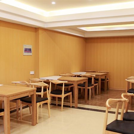 Greentree Inn Jiangsu Zhenjiang Dingmao Industrial Park Wode Square Express Hotel Экстерьер фото