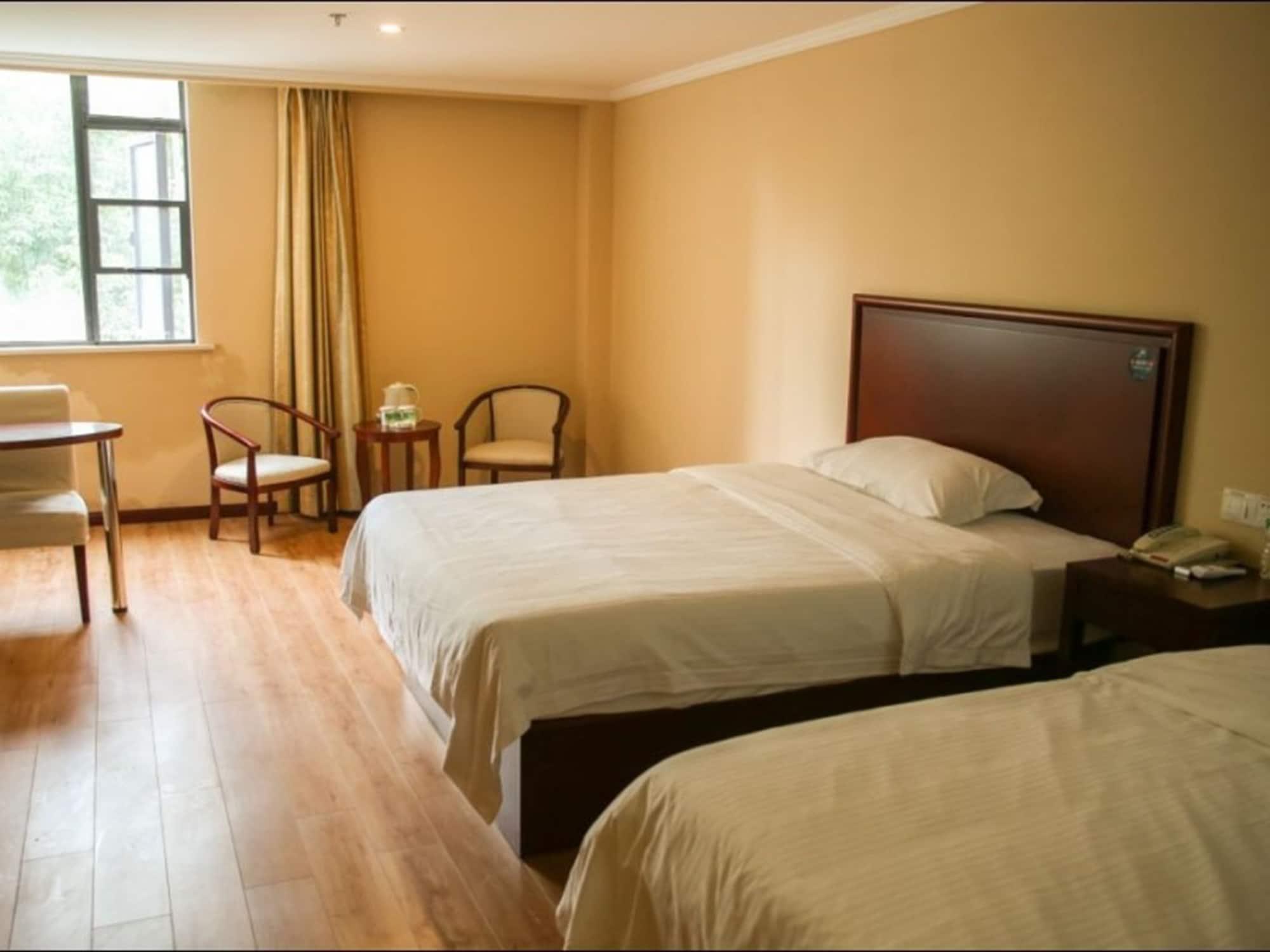 Greentree Inn Jiangsu Zhenjiang Dingmao Industrial Park Wode Square Express Hotel Экстерьер фото