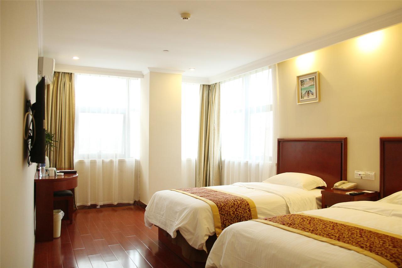 Greentree Inn Jiangsu Zhenjiang Dingmao Industrial Park Wode Square Express Hotel Экстерьер фото