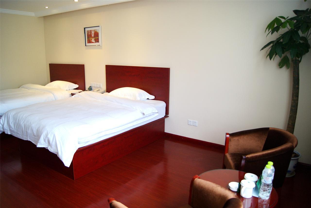 Greentree Inn Jiangsu Zhenjiang Dingmao Industrial Park Wode Square Express Hotel Экстерьер фото