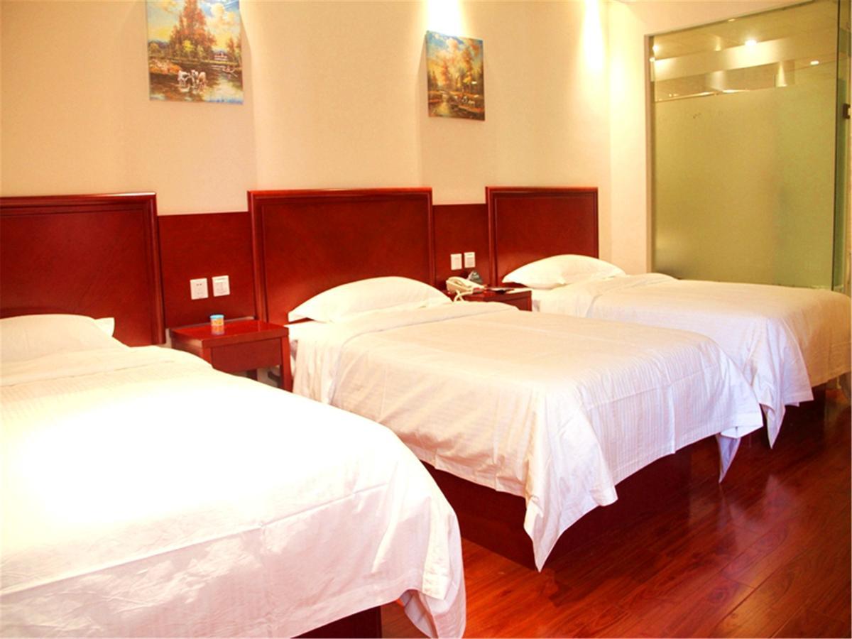 Greentree Inn Jiangsu Zhenjiang Dingmao Industrial Park Wode Square Express Hotel Экстерьер фото