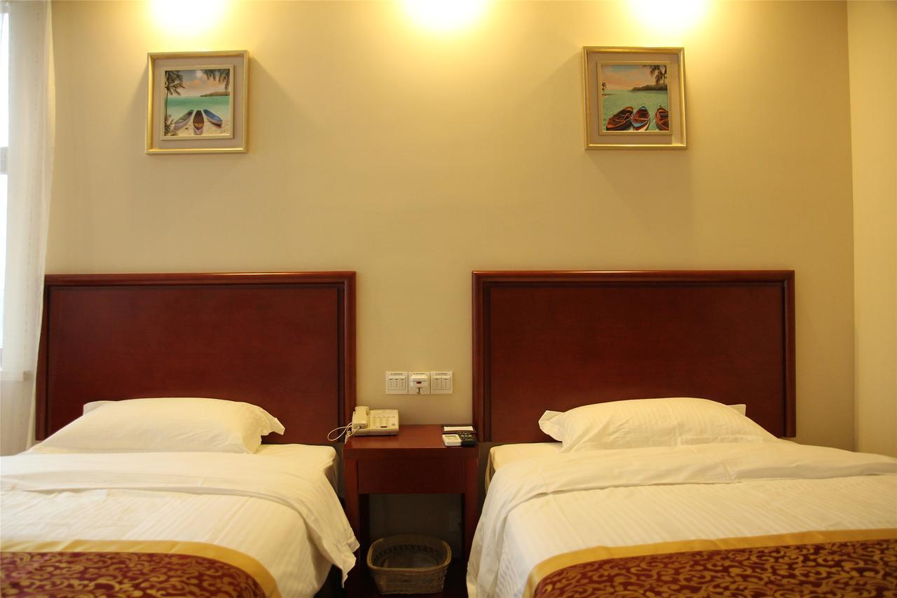 Greentree Inn Jiangsu Zhenjiang Dingmao Industrial Park Wode Square Express Hotel Экстерьер фото