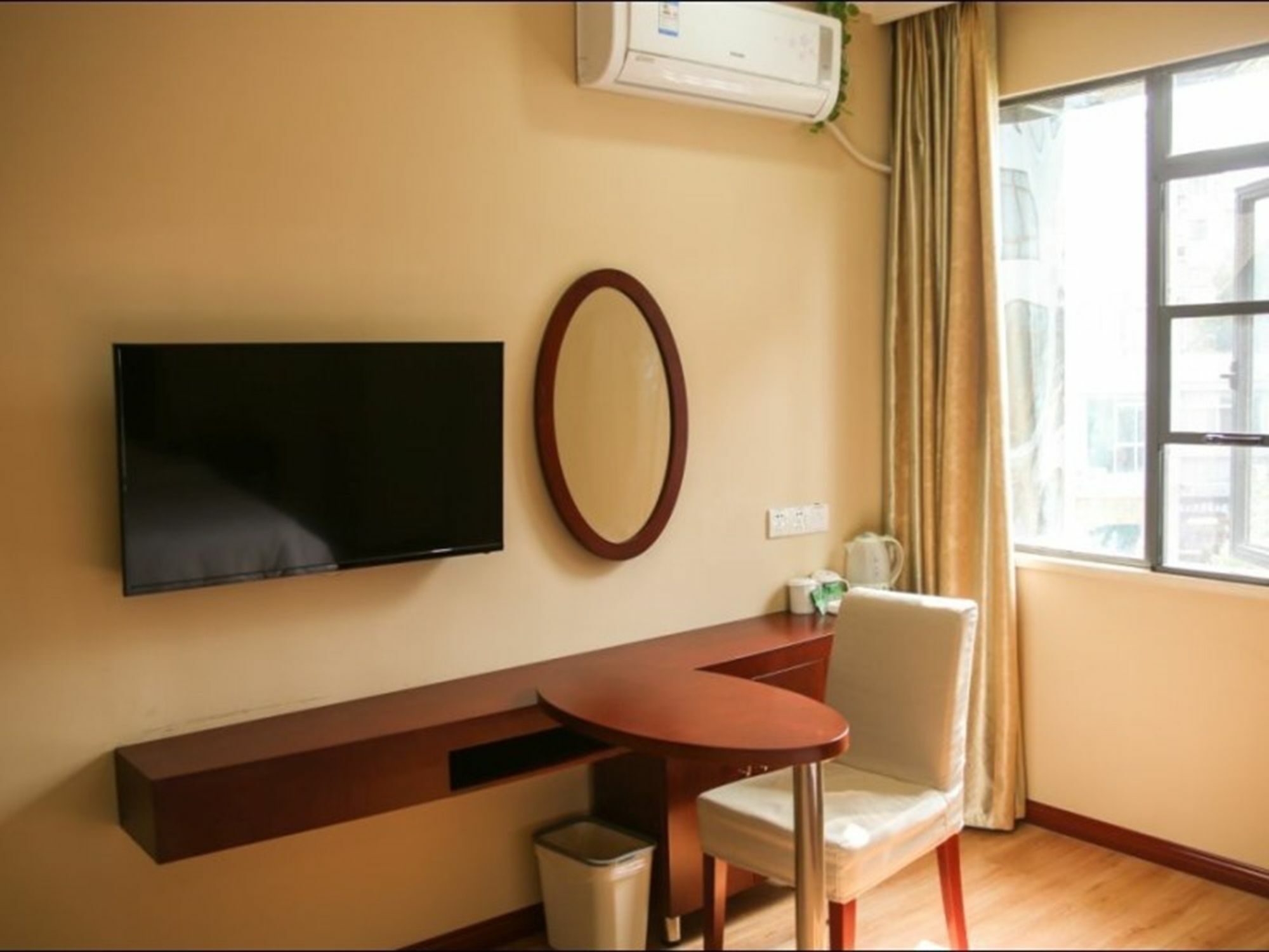 Greentree Inn Jiangsu Zhenjiang Dingmao Industrial Park Wode Square Express Hotel Экстерьер фото